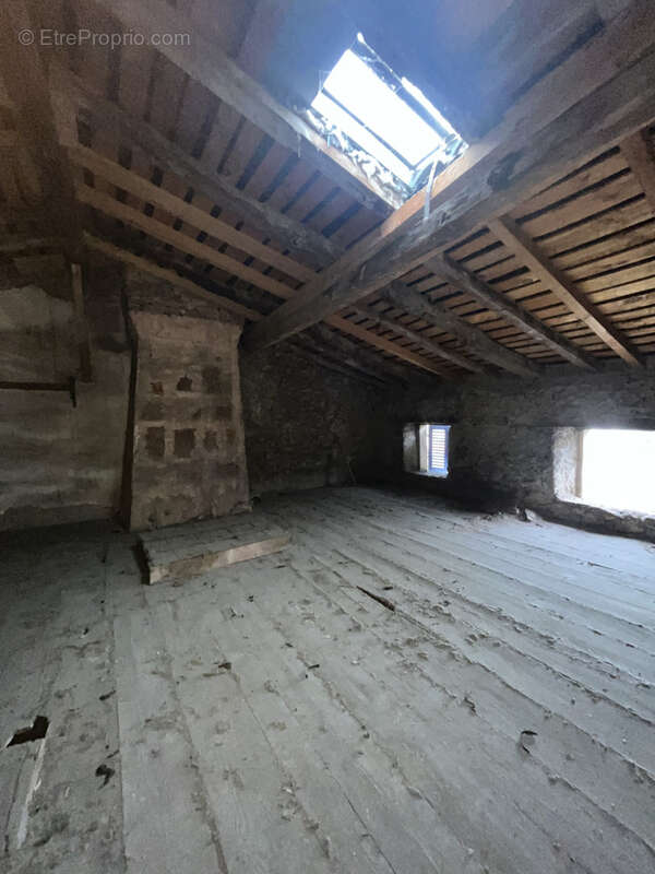 Appartement à LE MAS-D&#039;AZIL