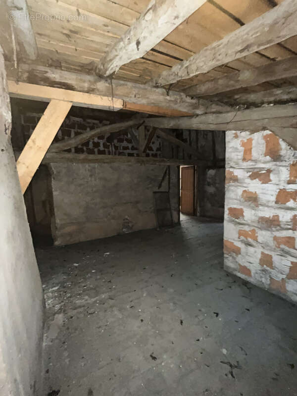 Appartement à LE MAS-D&#039;AZIL