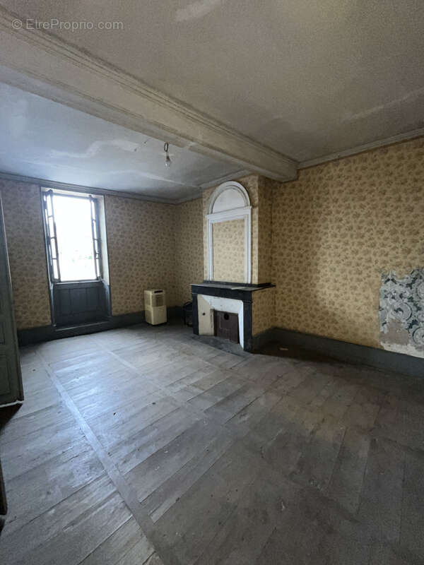 Appartement à LE MAS-D&#039;AZIL