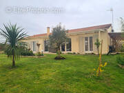 Maison à PUYNORMAND