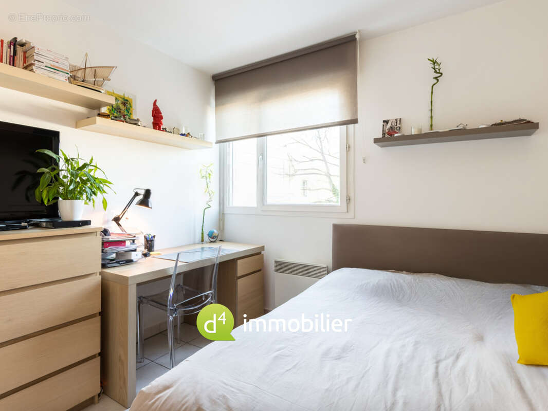 Appartement à MARSEILLE-1E