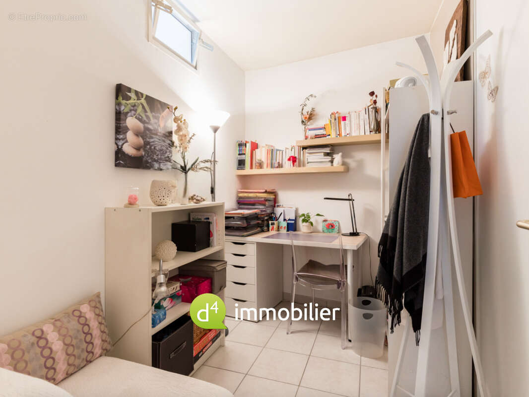 Appartement à MARSEILLE-1E