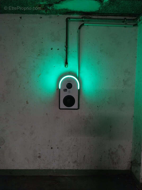 Parking à VILLEURBANNE