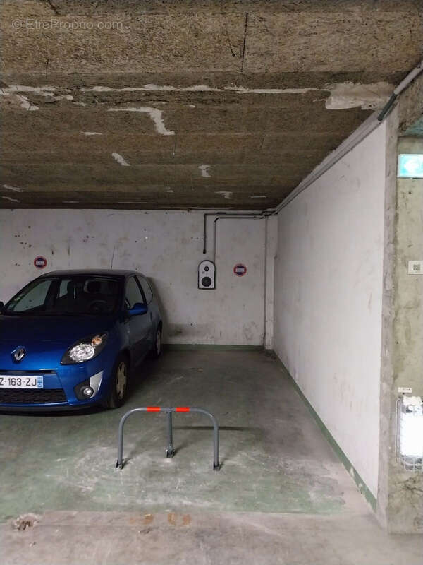 Parking à VILLEURBANNE