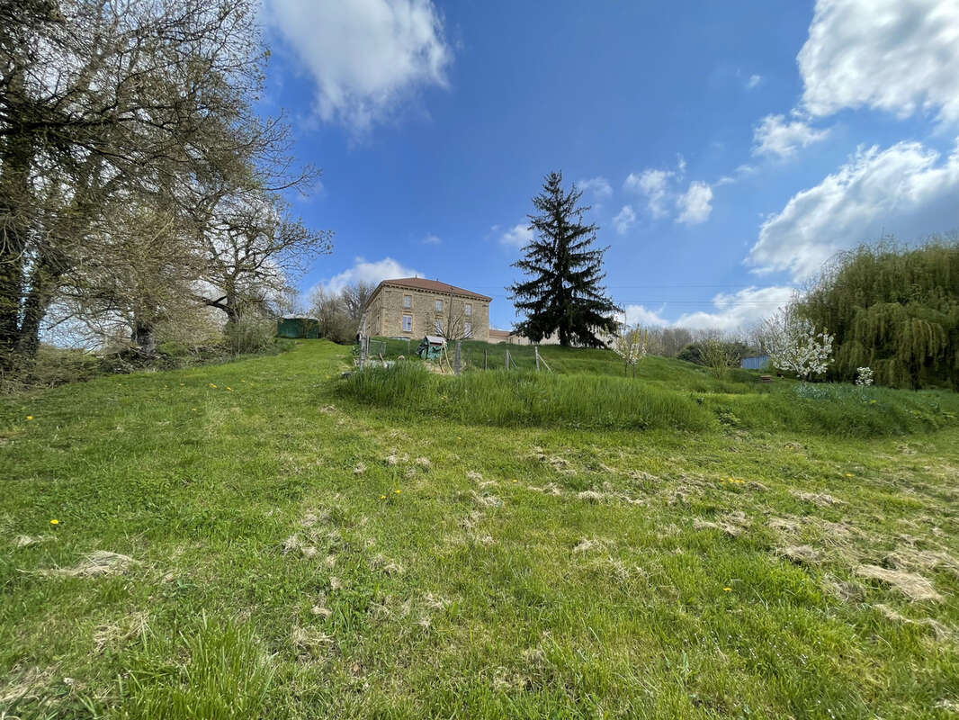 Maison à HAUTERIVES