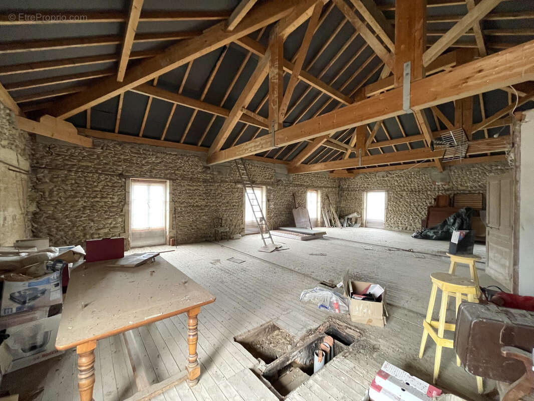 Maison à HAUTERIVES