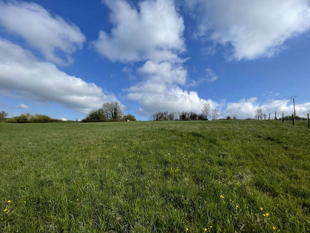 Maison à HAUTERIVES
