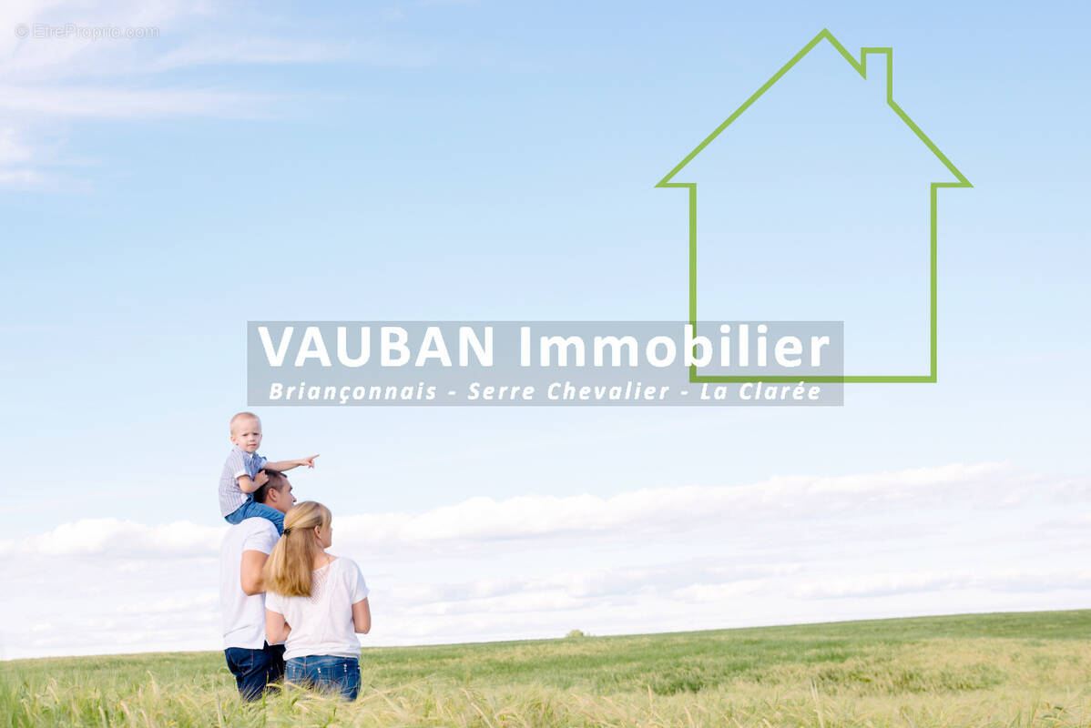 Terrain à SAINT-MARTIN-DE-QUEYRIERES