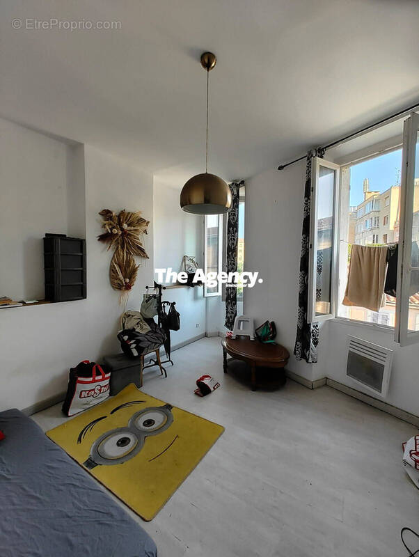 Appartement à MARSEILLE-3E