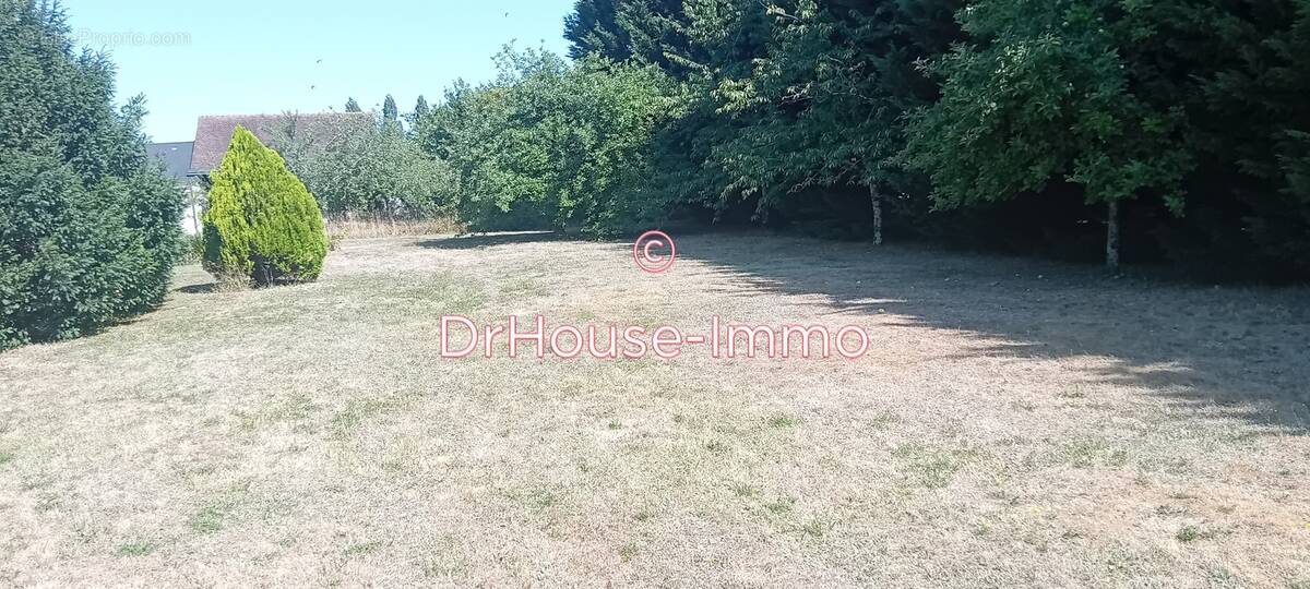 Terrain à MAZIERES-DE-TOURAINE
