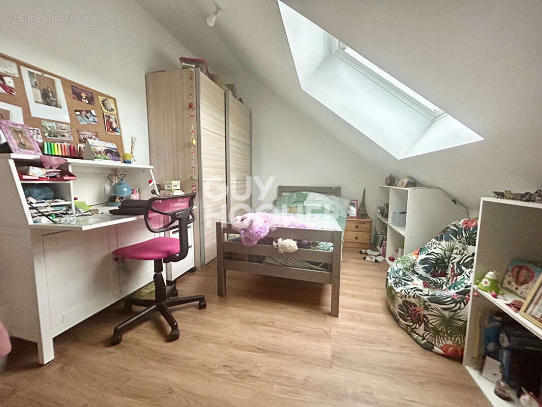 Maison à MONDEVILLE