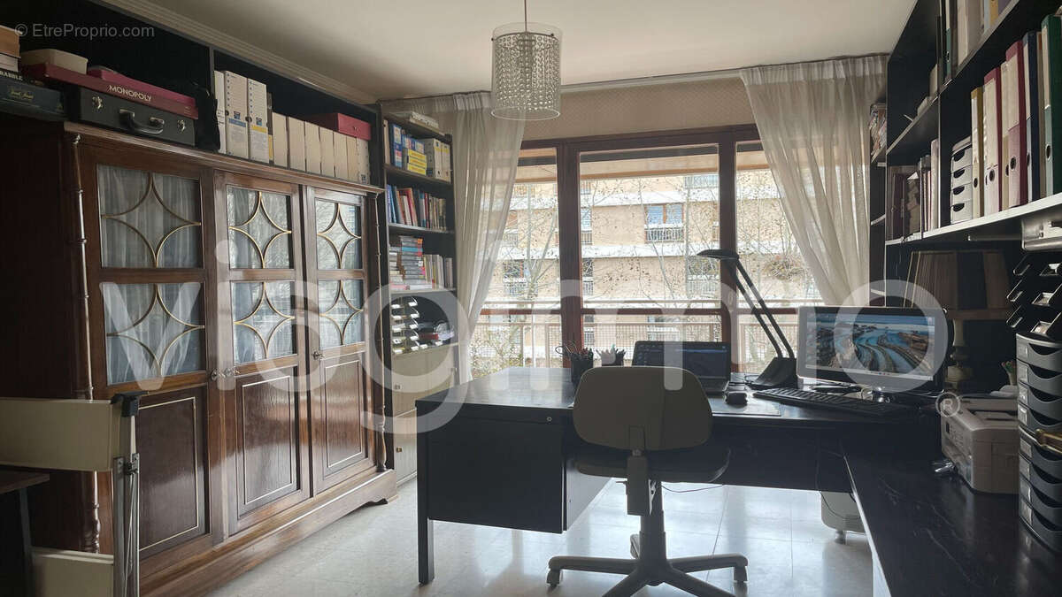 Appartement à MARSEILLE-9E