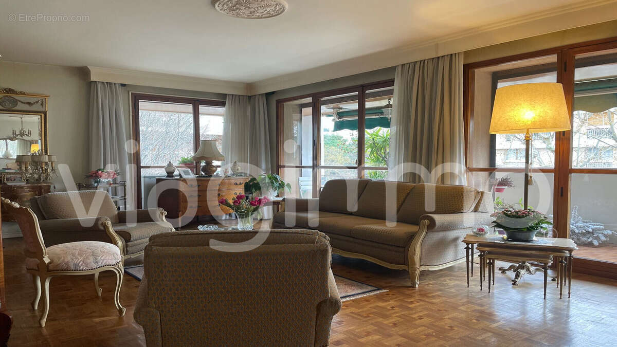 Appartement à MARSEILLE-9E