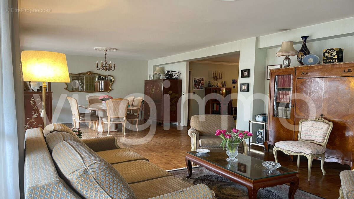 Appartement à MARSEILLE-9E