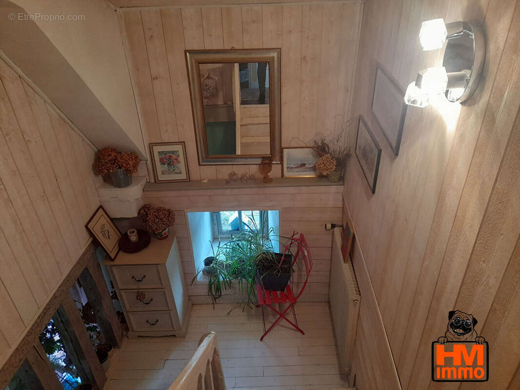 Maison à SAINT-LEONARD-DE-NOBLAT