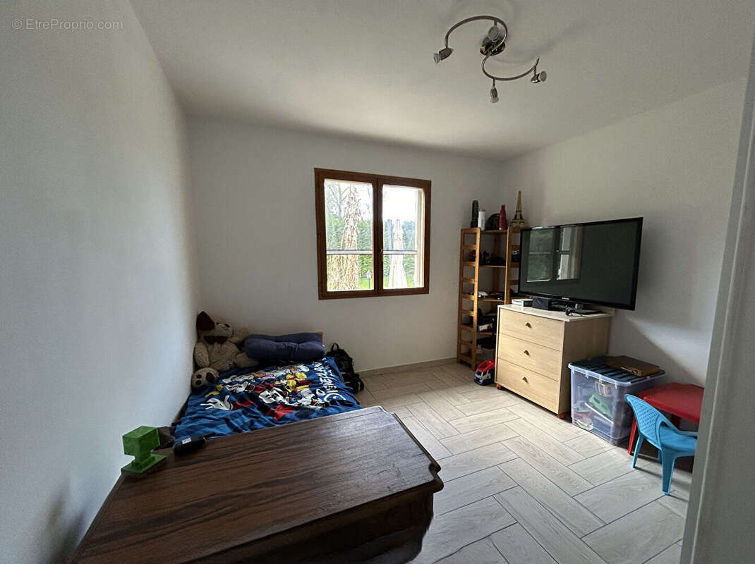 Maison à NEUVILLE-LES-DAMES