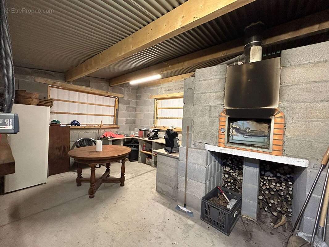 Maison à NEUVILLE-LES-DAMES