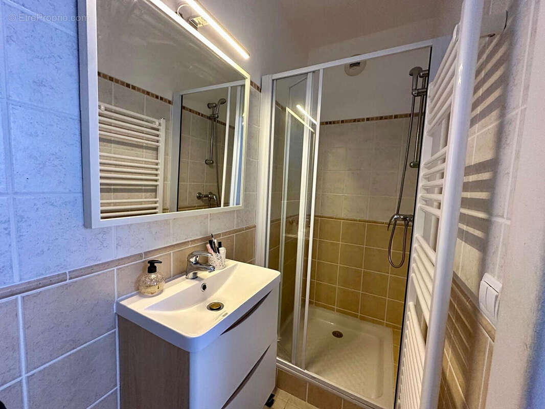 Appartement à LA GAUDE