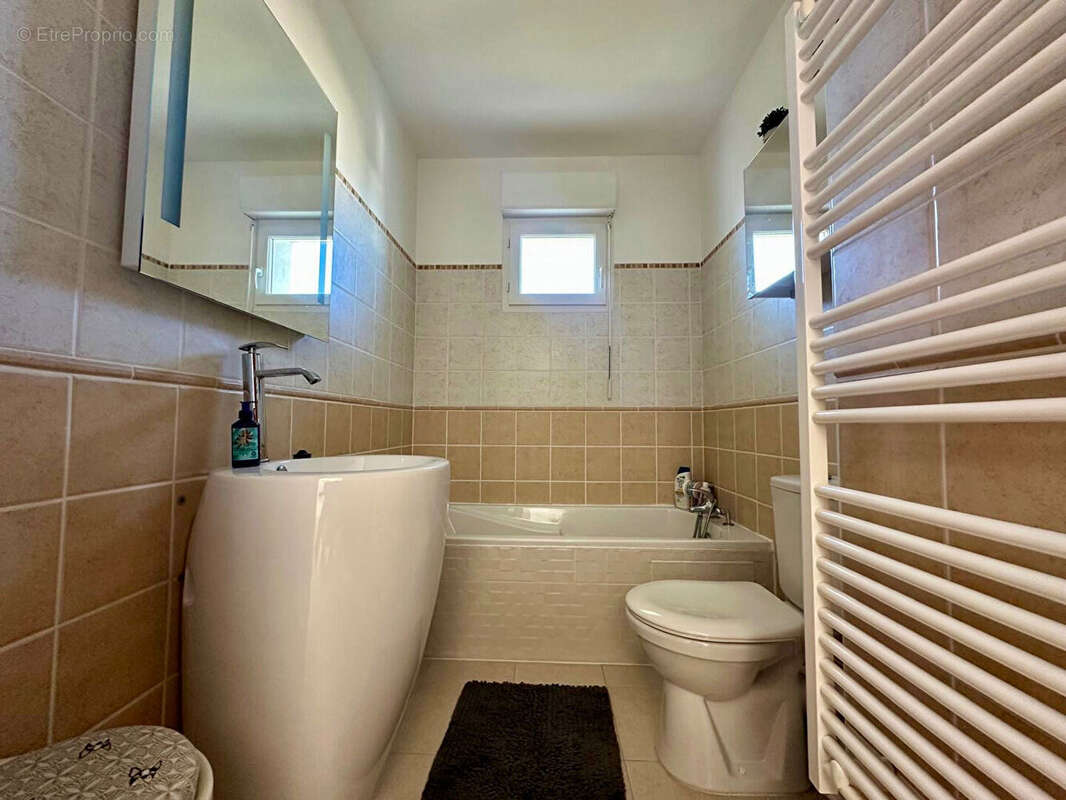 Appartement à LA GAUDE