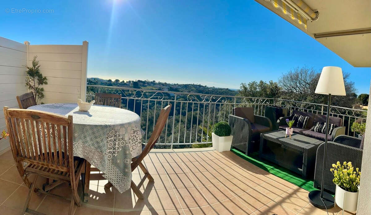 Appartement à LA GAUDE