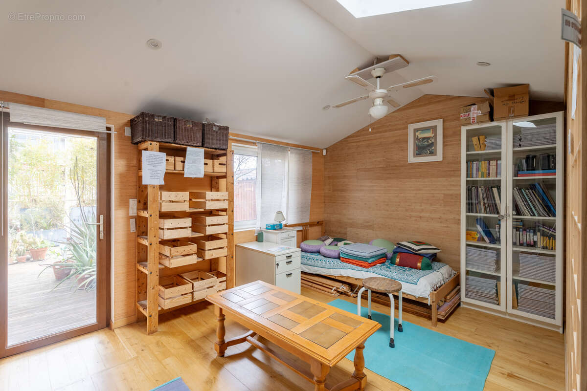 Appartement à MARSEILLE-4E