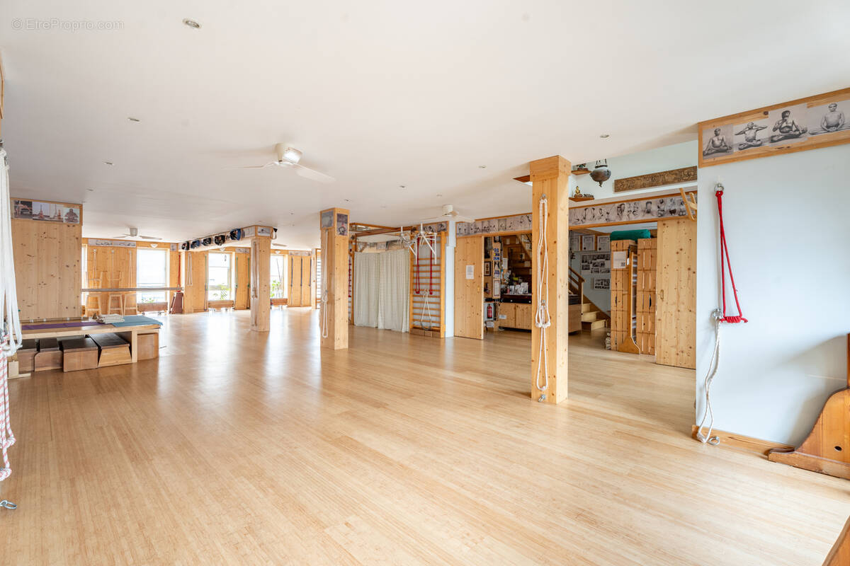 Appartement à MARSEILLE-4E