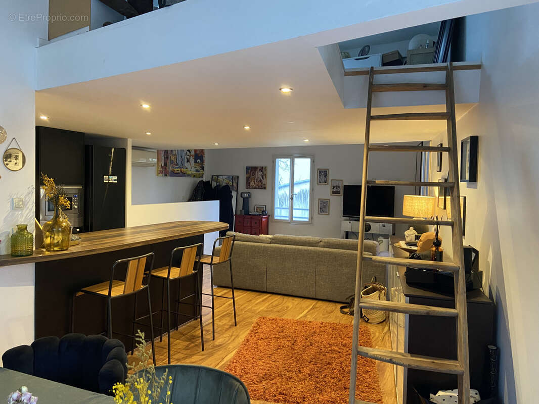 Maison à SAINT-CYR-AU-MONT-D&#039;OR