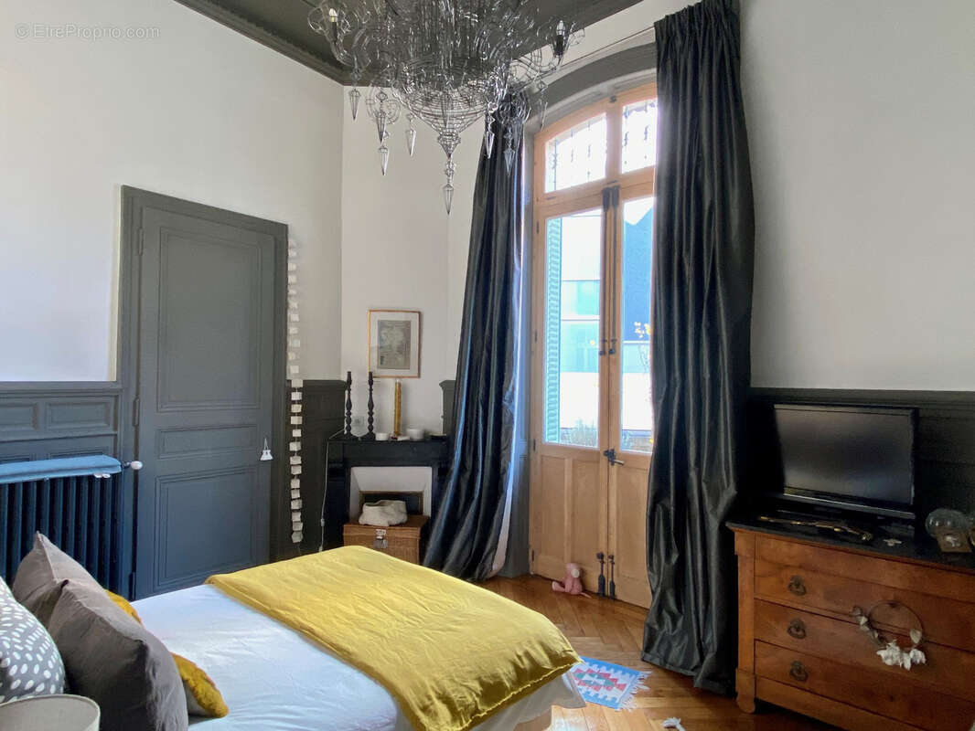 Appartement à AIX-LES-BAINS