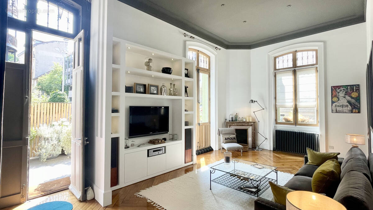 Appartement à AIX-LES-BAINS