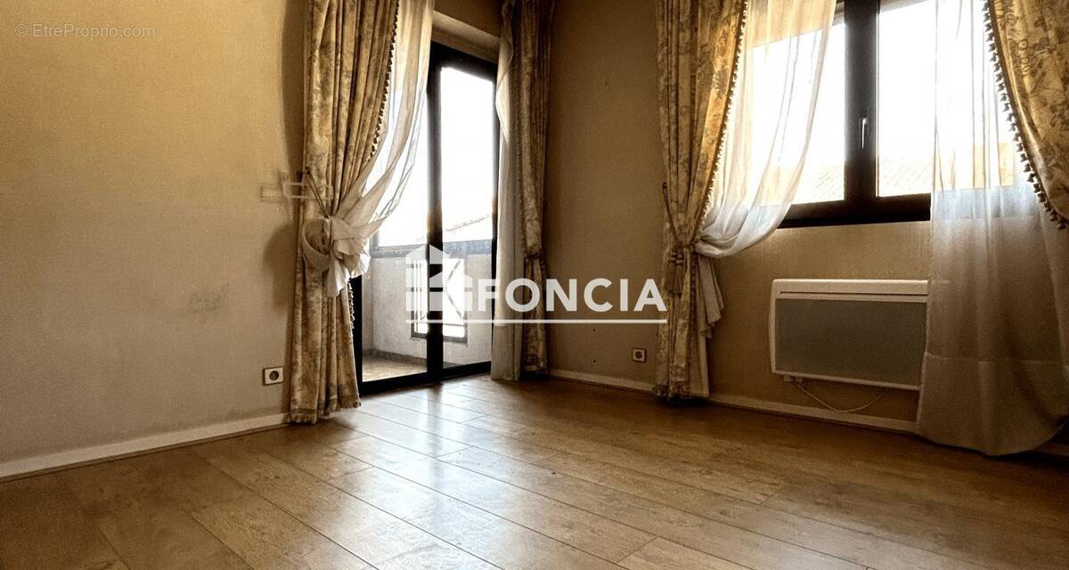 Appartement à VILLENEUVE-SUR-LOT