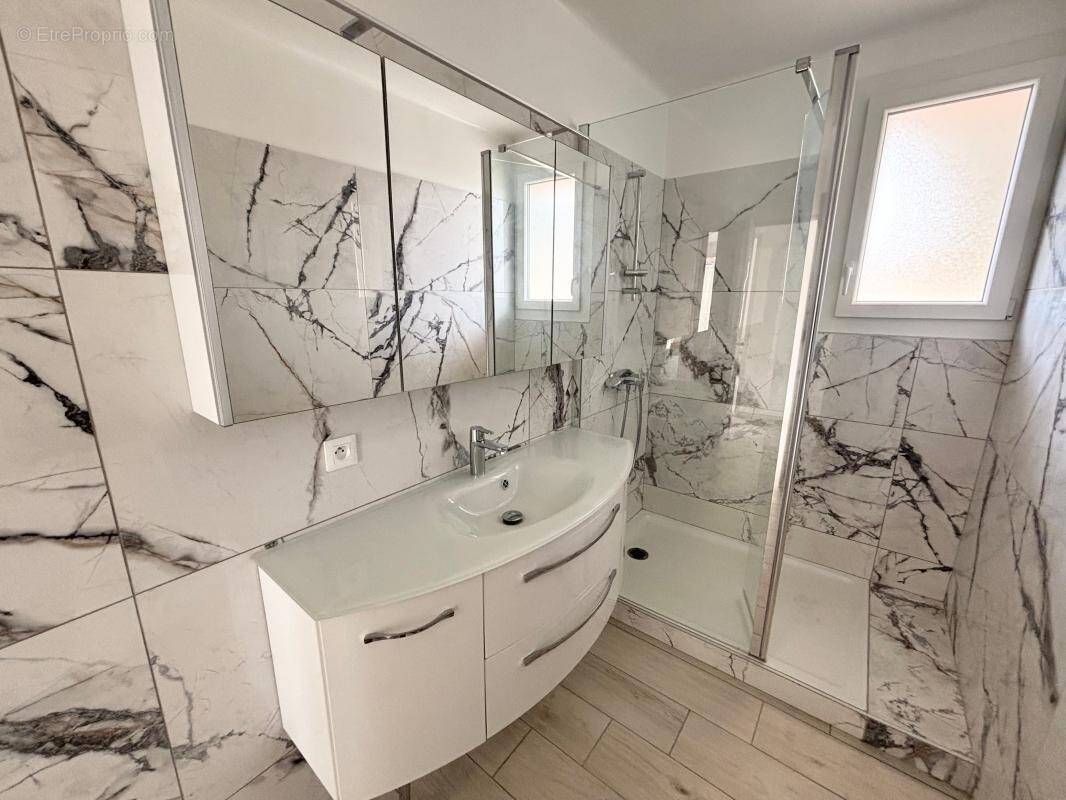 Appartement à SANARY-SUR-MER