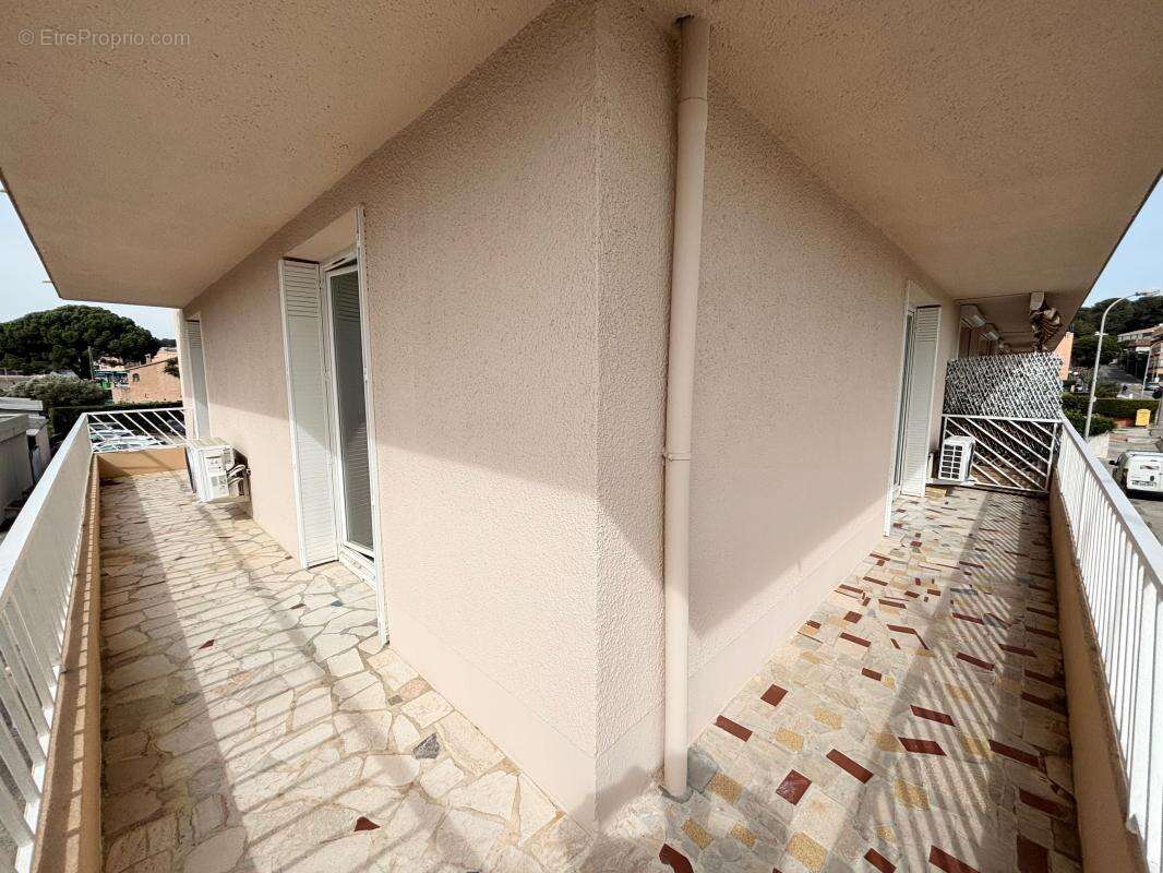 Appartement à SANARY-SUR-MER