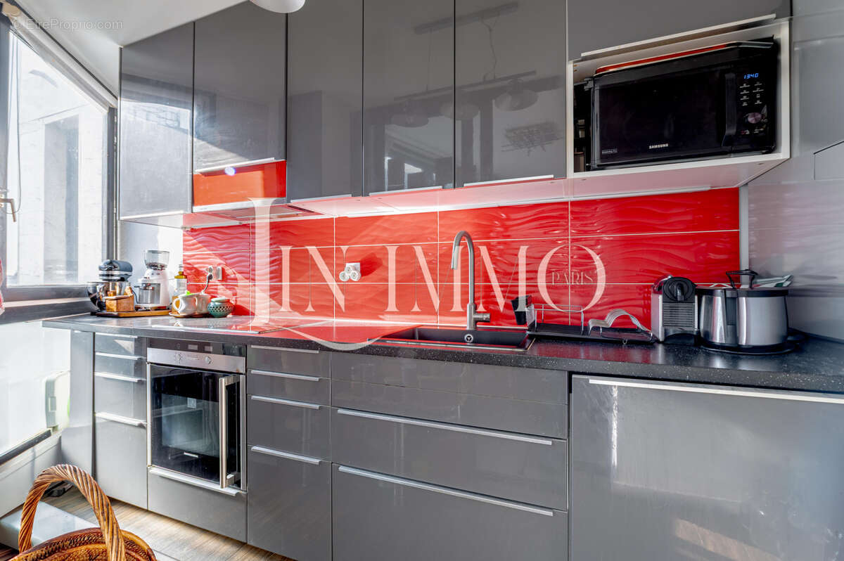 Appartement à PARIS-16E