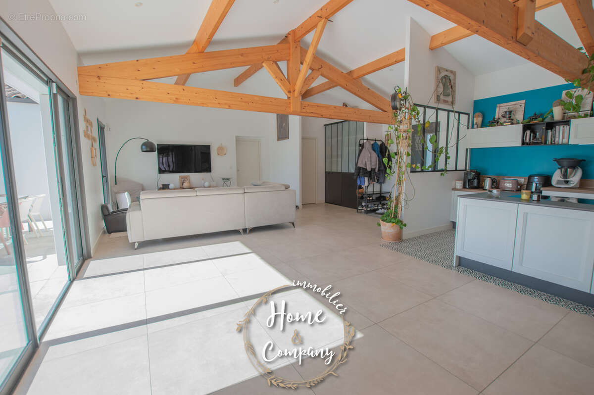 Maison à LES MATHES