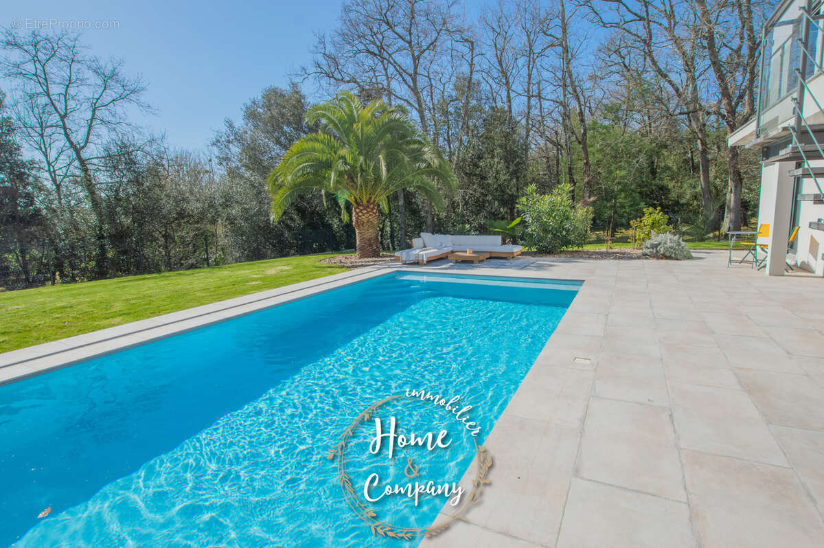 Maison à LES MATHES