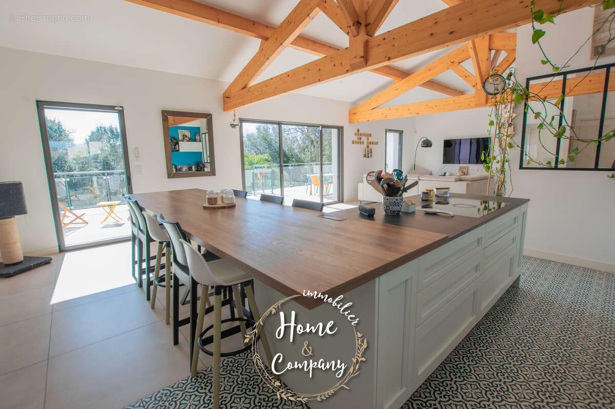 Maison à LES MATHES