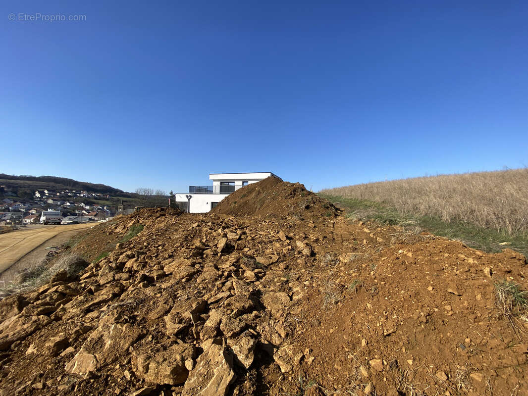 Terrain à VOLMERANGE-LES-MINES