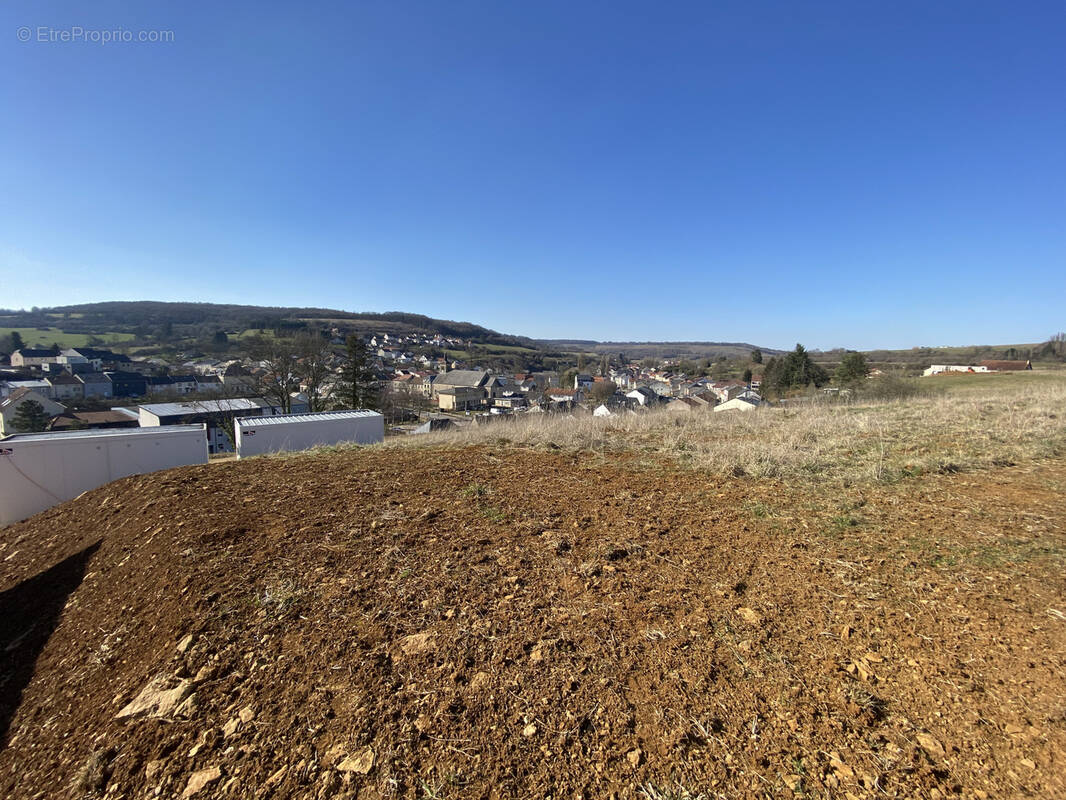 Terrain à VOLMERANGE-LES-MINES