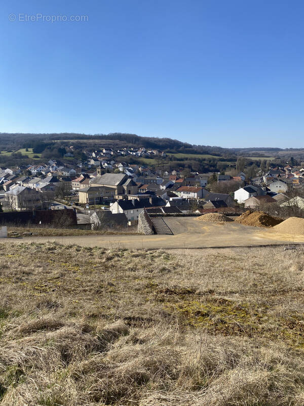 Terrain à VOLMERANGE-LES-MINES
