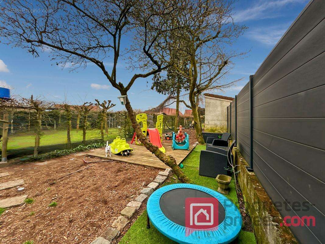 Maison à ERQUINGHEM-LYS