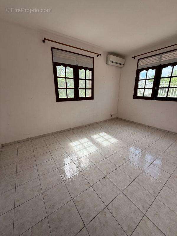 Maison à MORNE-A-L&#039;EAU