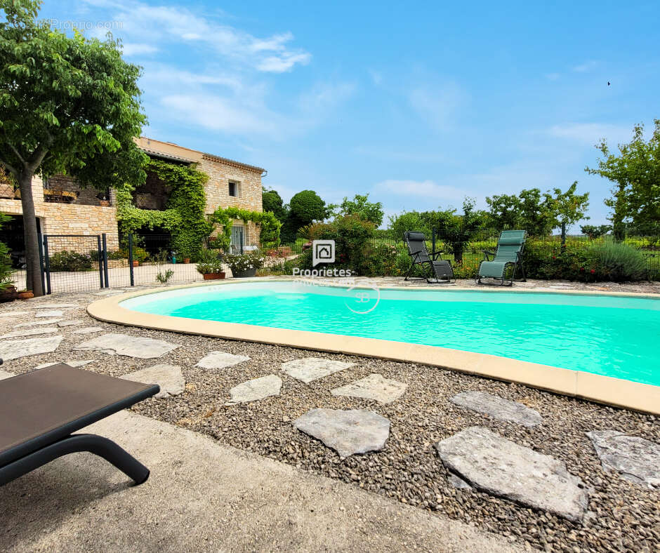 Maison à VALLON-PONT-D'ARC