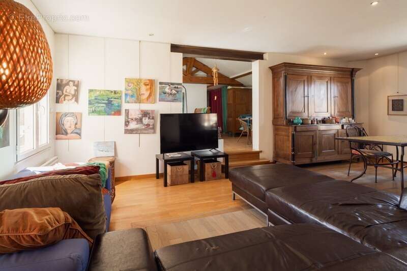 Maison à CHARNAY-LES-MACON