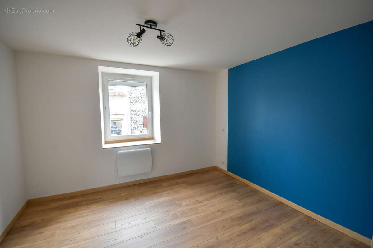 Maison à PAULHAGUET