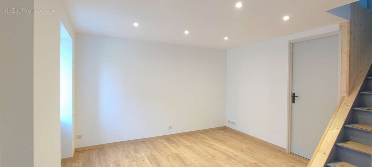 Maison à PAULHAGUET