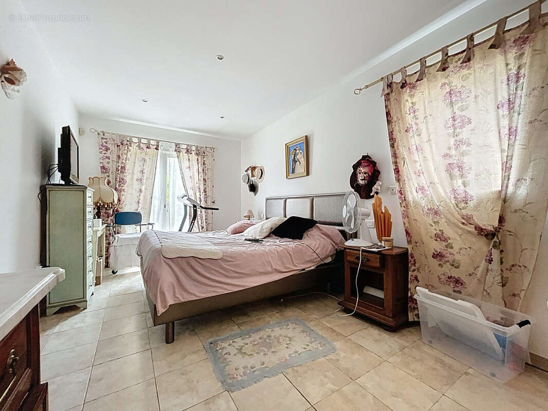 Maison à ENSUES-LA-REDONNE