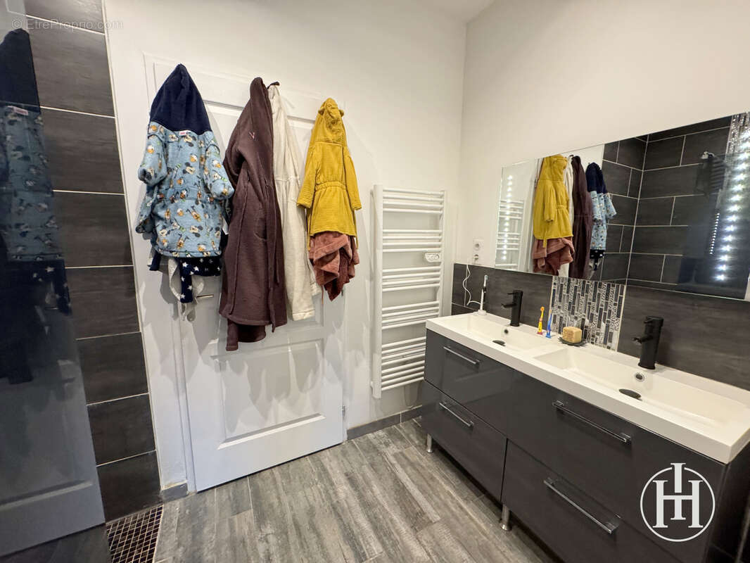 Maison à SAINT-AMAND-MONTROND