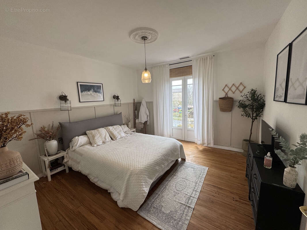 Maison à PAYRIN-AUGMONTEL