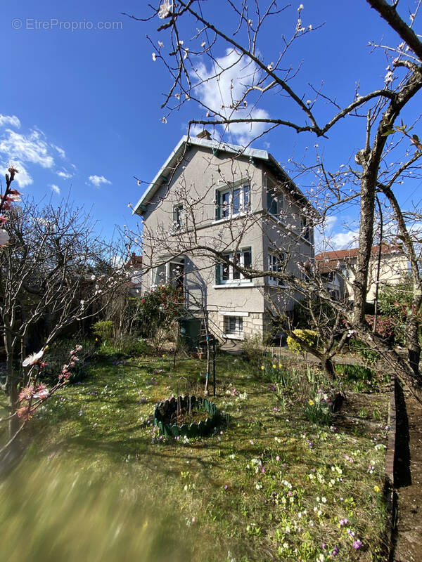Maison à PARAY-VIEILLE-POSTE