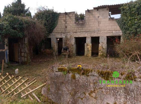 Maison à CURZAY-SUR-VONNE